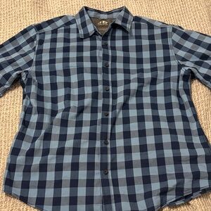 Pacific Outfitters short sleeved active stretch shirt